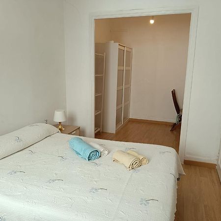 Piso Antiguo, Muebles Viejos, Muy Sencillo, Alquilado En Invierno A Estudiantes, Sin Ascensor, Cocina Antigua A Gas, Edificio Muy Antiguo Apartamento Corunha Exterior foto
