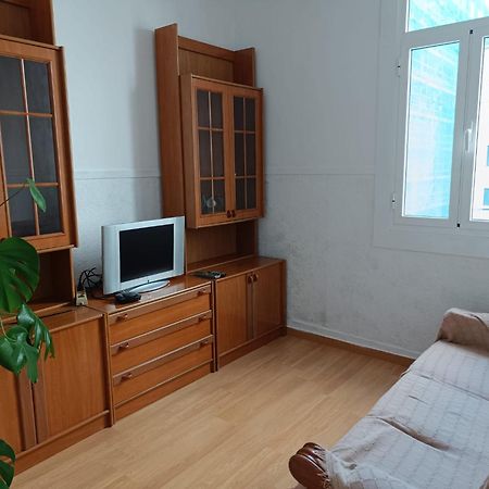 Piso Antiguo, Muebles Viejos, Muy Sencillo, Alquilado En Invierno A Estudiantes, Sin Ascensor, Cocina Antigua A Gas, Edificio Muy Antiguo Apartamento Corunha Exterior foto