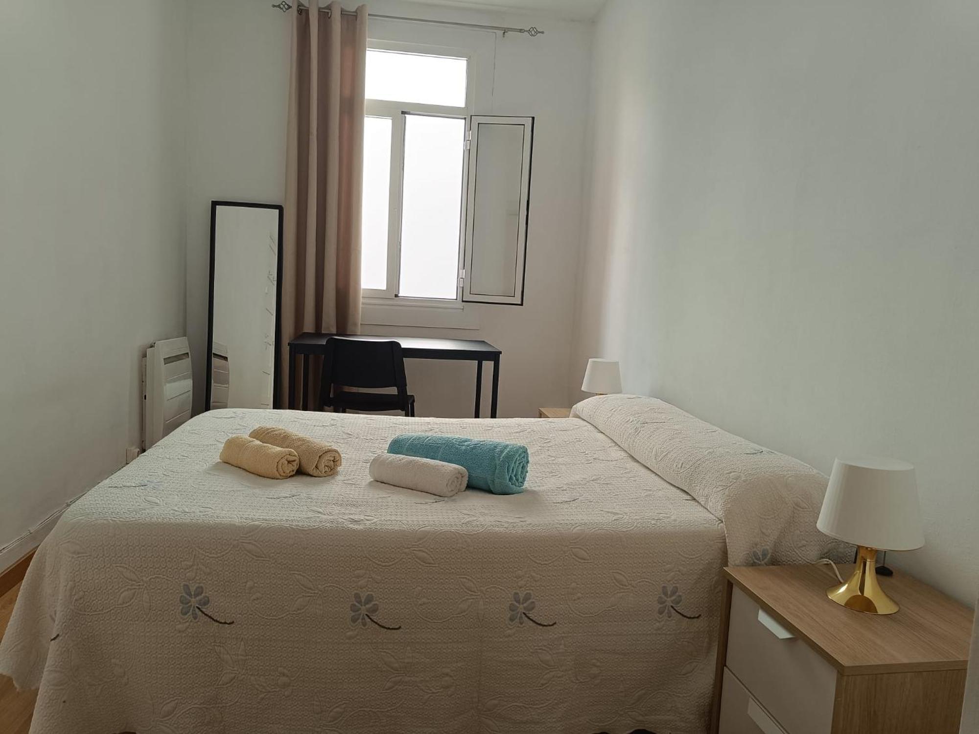 Piso Antiguo, Muebles Viejos, Muy Sencillo, Alquilado En Invierno A Estudiantes, Sin Ascensor, Cocina Antigua A Gas, Edificio Muy Antiguo Apartamento Corunha Exterior foto